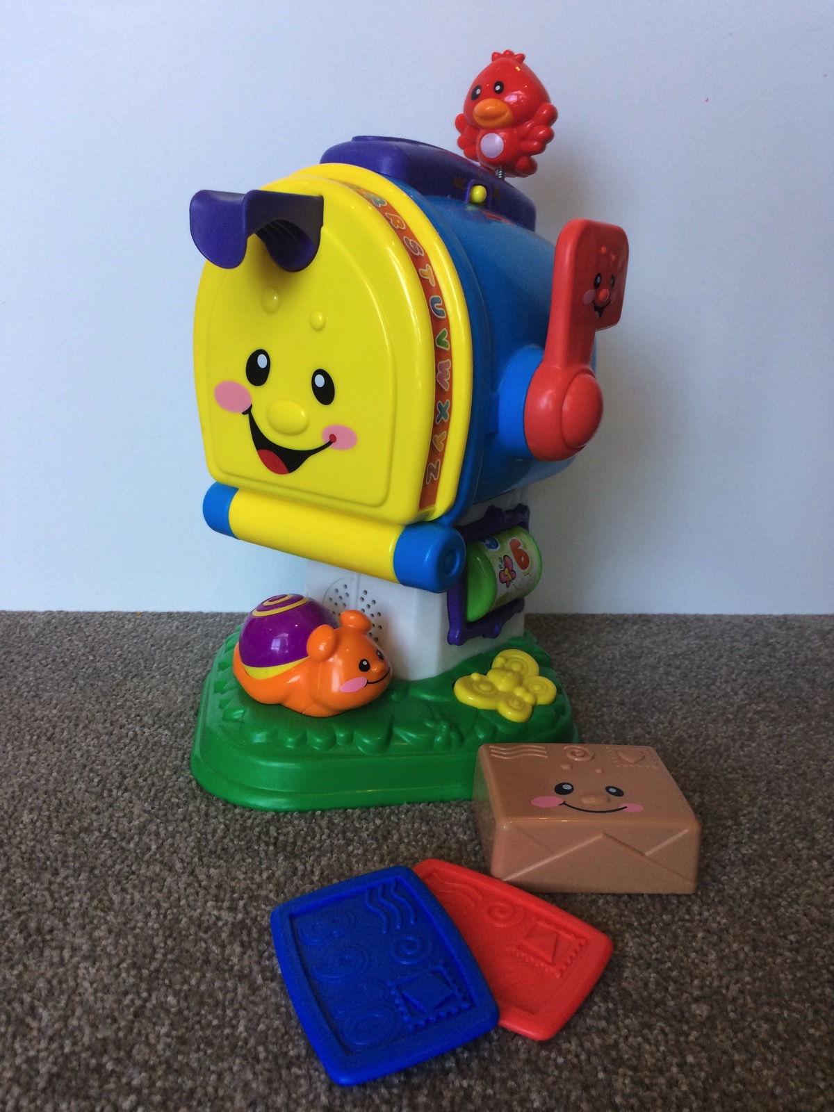Fisher-Price Laugh & Learning Letters Mailbox